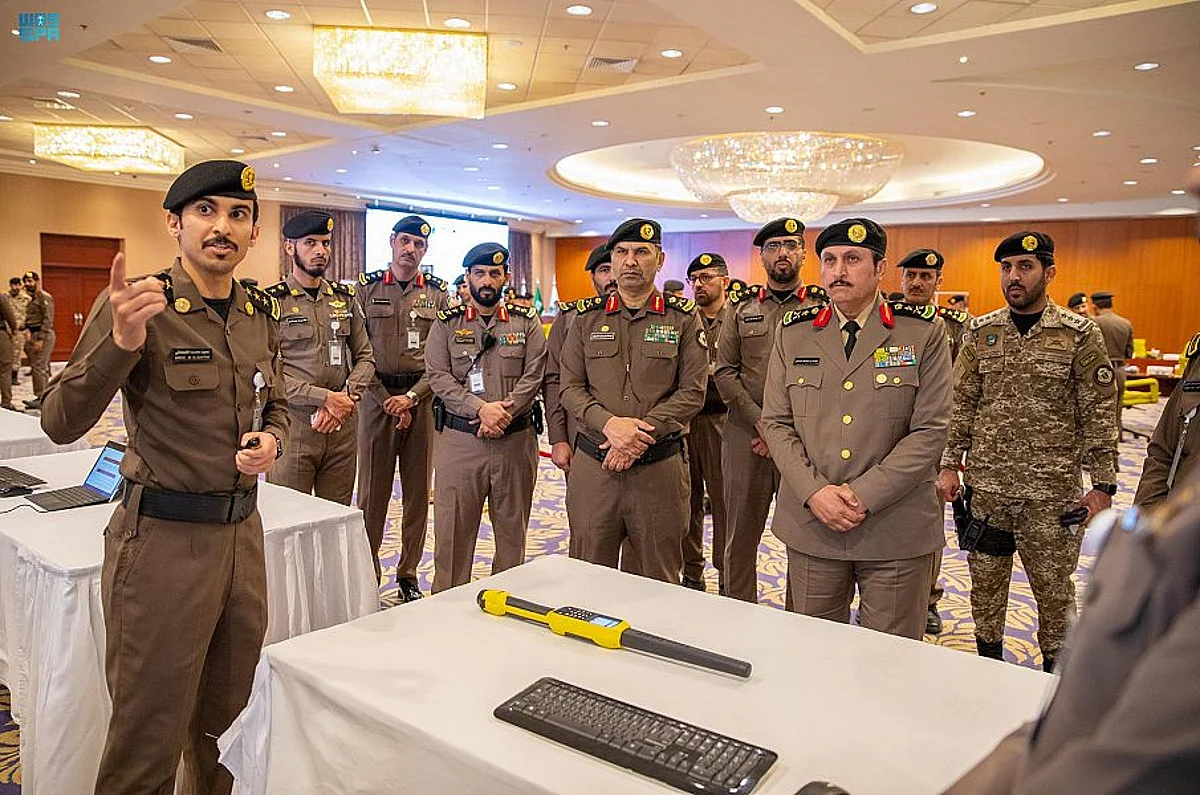 البسامي يدشّن 3 مراكز لانطلاق دوريات القوات الخاصة لأمن الطرق بالرياض ومكة