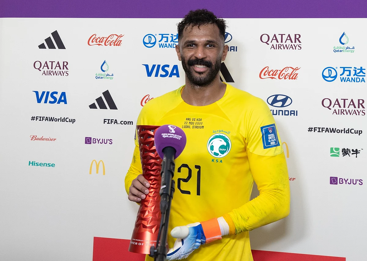 حارس مرمى المنتخب السعودي محمد العويس