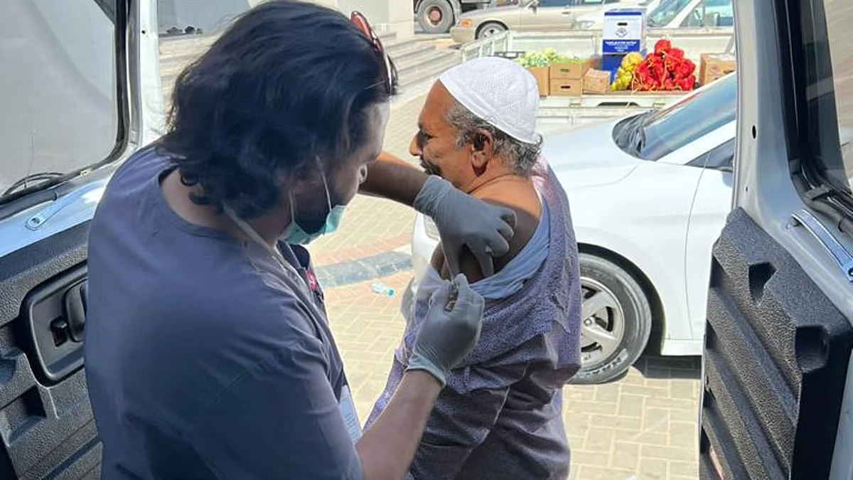 للجميع.. شاهد حملة للتطعيم ضد الأنفلونزا الموسمية تطلقها مستشفى بالطائف