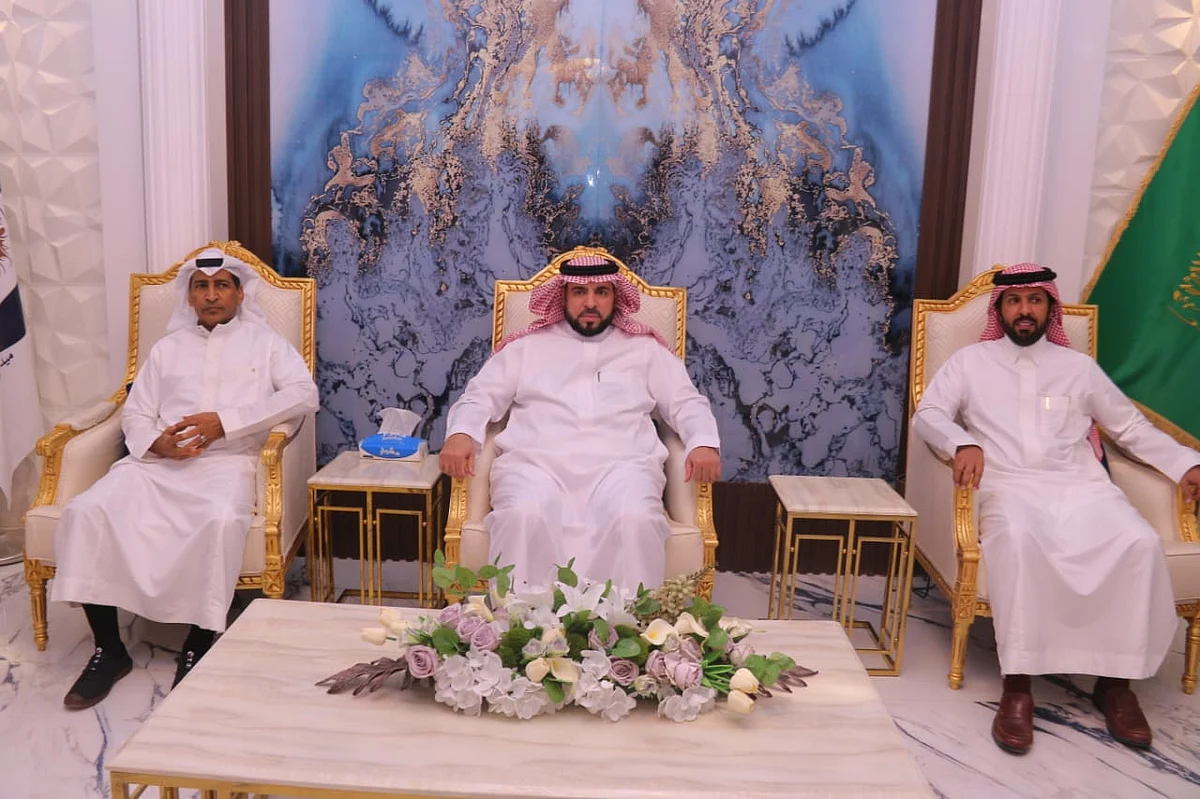 "الملحم" يرعى حفل السباق الثاني للفروسية على كأس "تعليم المجمعة"