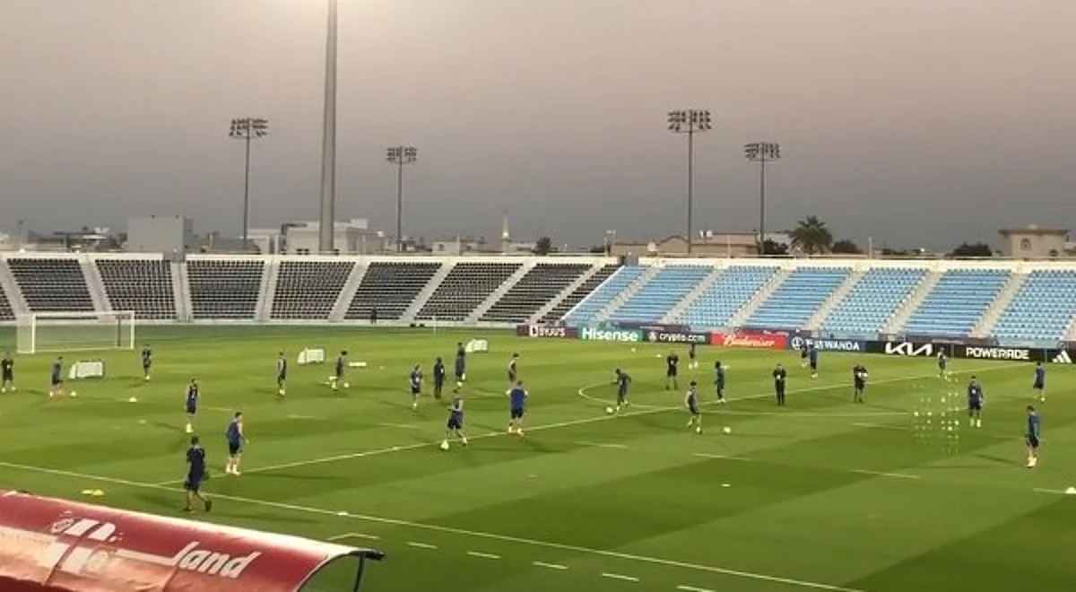 ما علاقة صوت الأذان في قطر بمنتخب إنجلترا؟ فيديو يجلي المشهد وآخر لفرنسي!