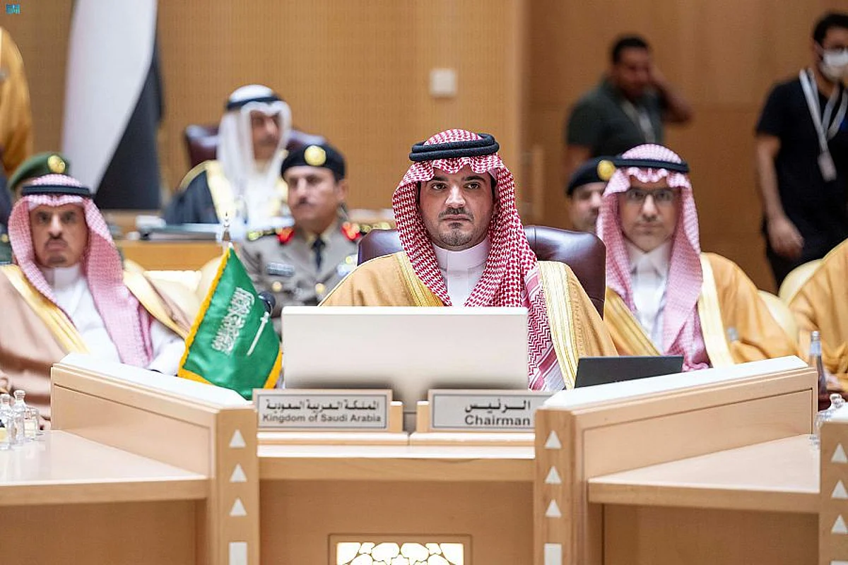 وزير الداخلية عبدالعزيز بن سعود بن نايف بن عبدالعزيز