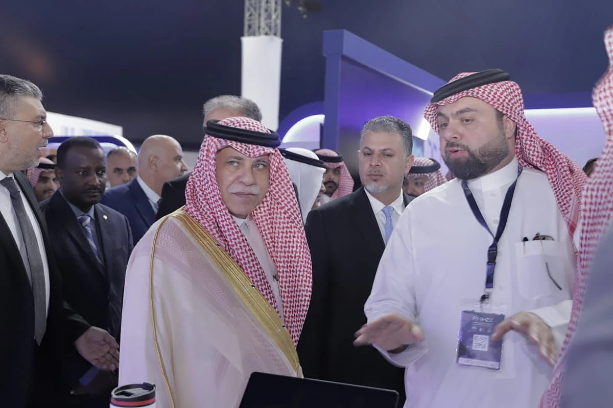 "القصبي" يفتتح المعرض المصاحب للمهرجان العربي الـ22 للإذاعة والتلفزيون بالرياض