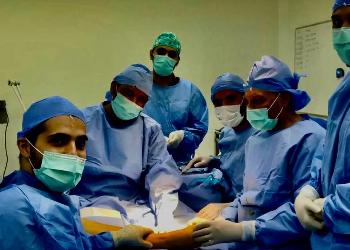 ودّعت شلل الأطفال.. تدخّل جراحي بالطائف يعيد لمريضة قدرتها على المشي