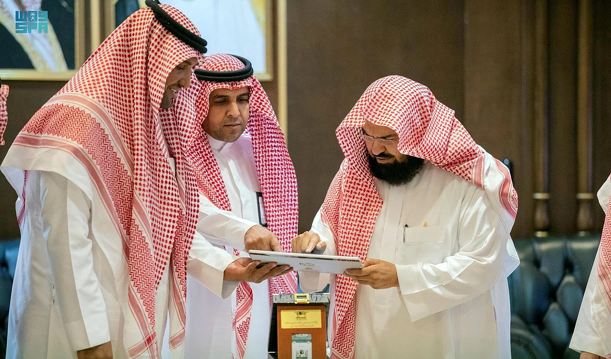 عبدالرحمن السديس يدشن الحقيبة الرقمية لمكتبة المسجد النبوي