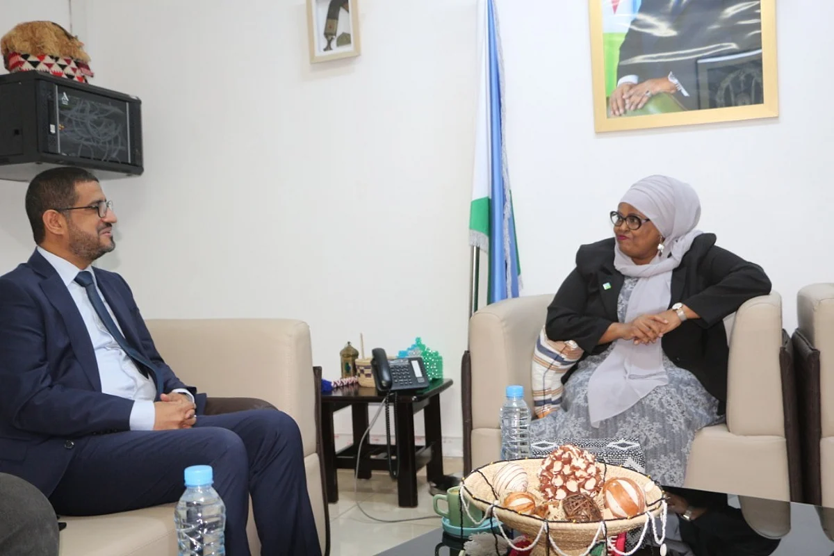 وزيرة الثقافة الجيبوتية تُشيد بجهود "الندوة العالمية" مع الشباب في بلادها