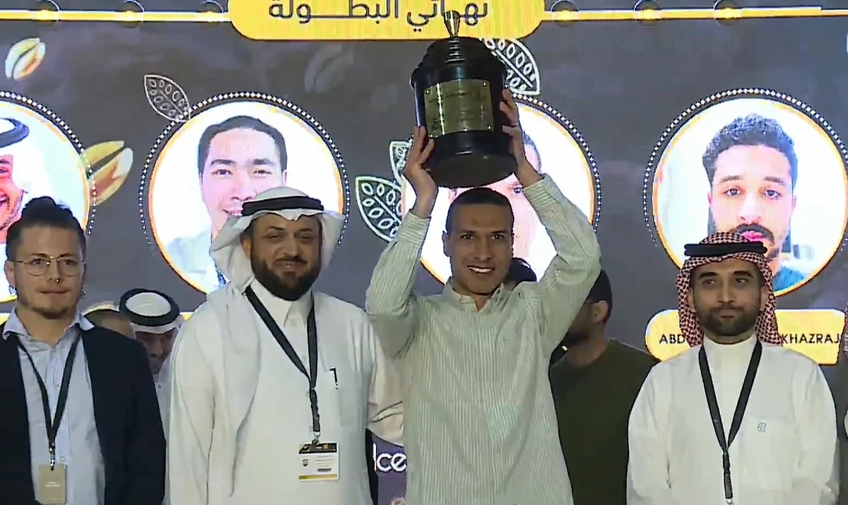 أحمد بهاء يتوّج بلقب "بطل الباريستا".. ويمثل السعودية في بطولة العالم بأثينا