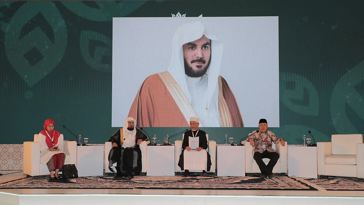 مؤتمر آسيان بإندونيسيا يناقش خيرية الأمة في الدعوة إلى الله والتحذير من العدوان