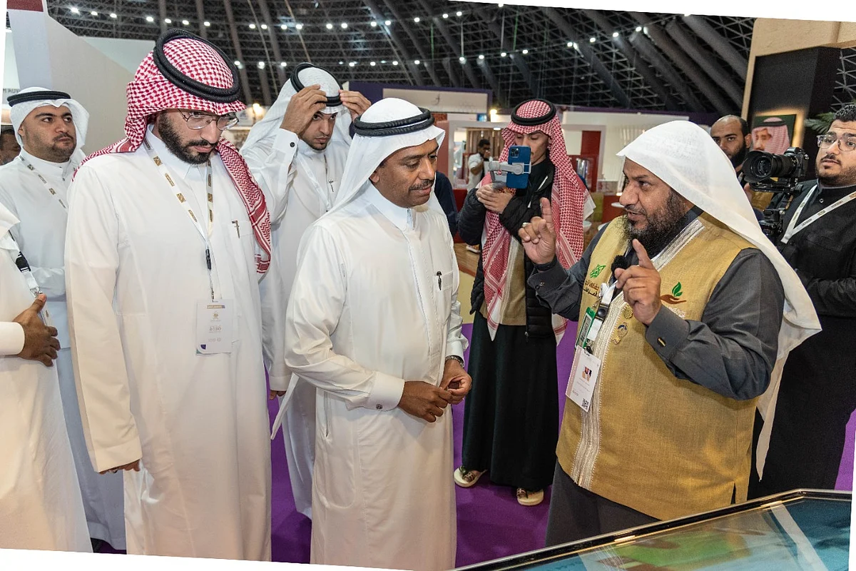 نائب وزير الحج يزور "إكرام" ويعدها بالتمكين لتعزيز الأمن الغذائي بمؤتمر إكسبو