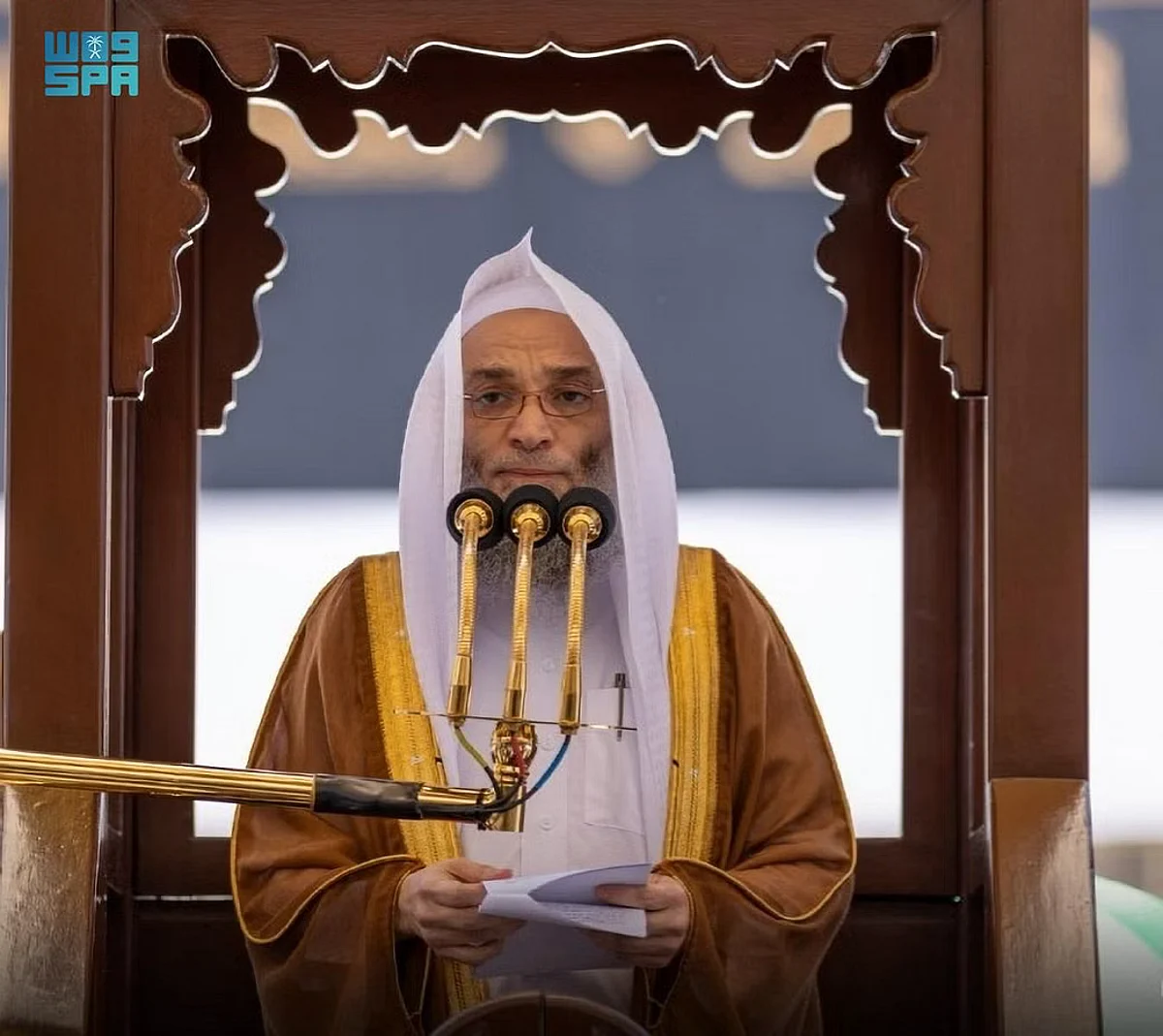 إمام وخطيب المسجد الحرام فيصل جميل غزاوي