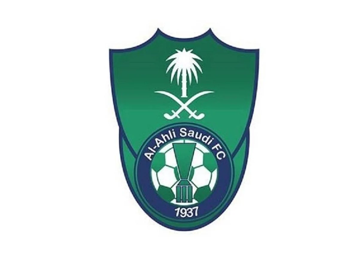 الأهلي يسابق الزمن لتسجيل المحترفين الجدد.. بعد حصوله على شهادة الكفاءة المالية