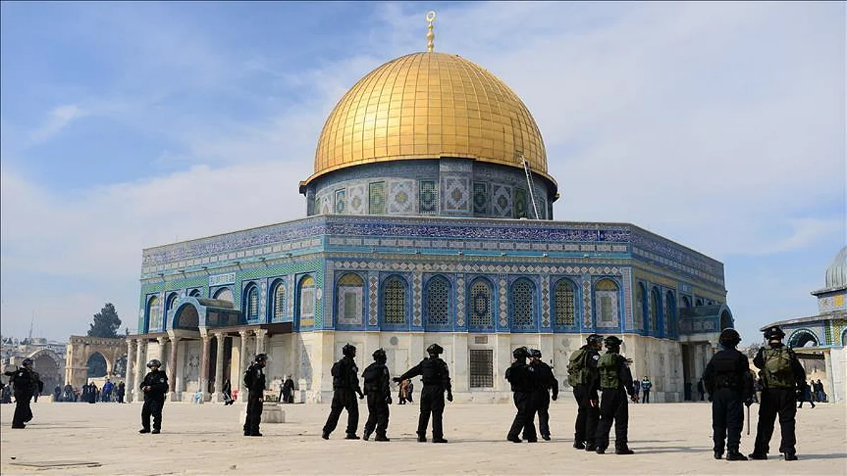 "التعاون الإسلامي" تتفاعل مع تزايد الاعتداءات على الأقصى باجتماع طارئ