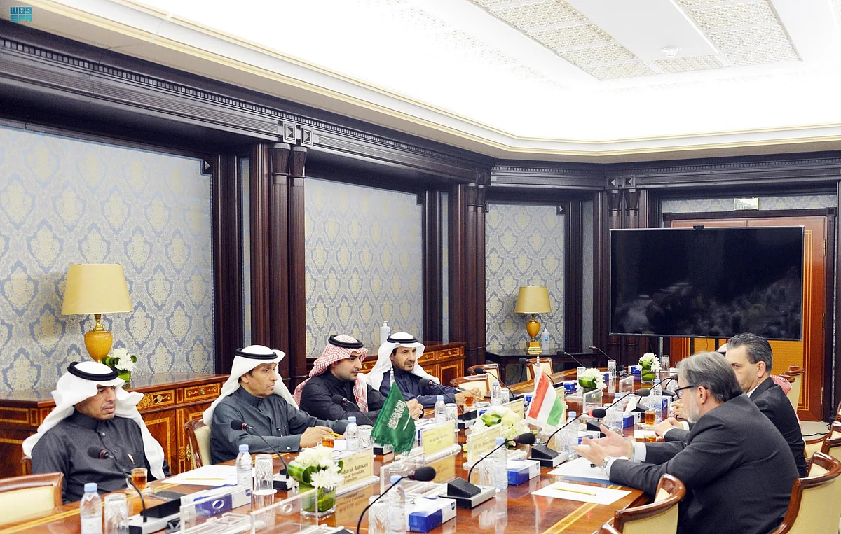 "الصداقة البرلمانية".. "الشورى" يعقد اجتماعاً مع السفير المجري لدى المملكة