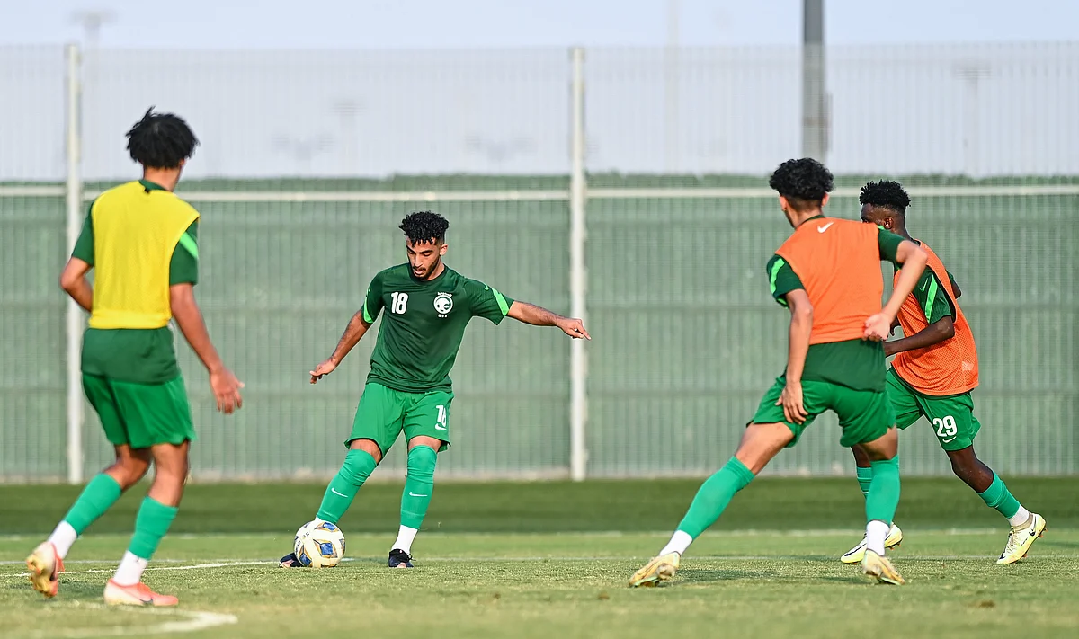 جانب من تدريبات لاعبي المنتخب السعودي للشباب