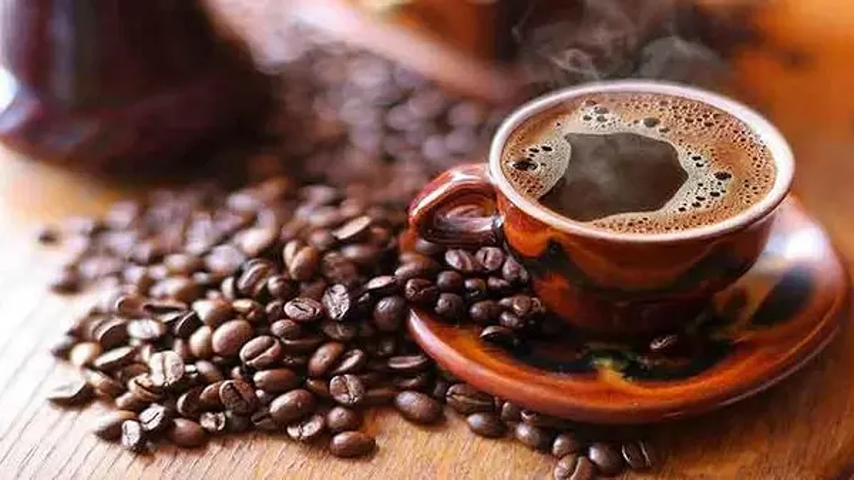 دراسة يابانية حديثة تحذر من يفرطون في شرب القهوة: الموت يتربص بكم