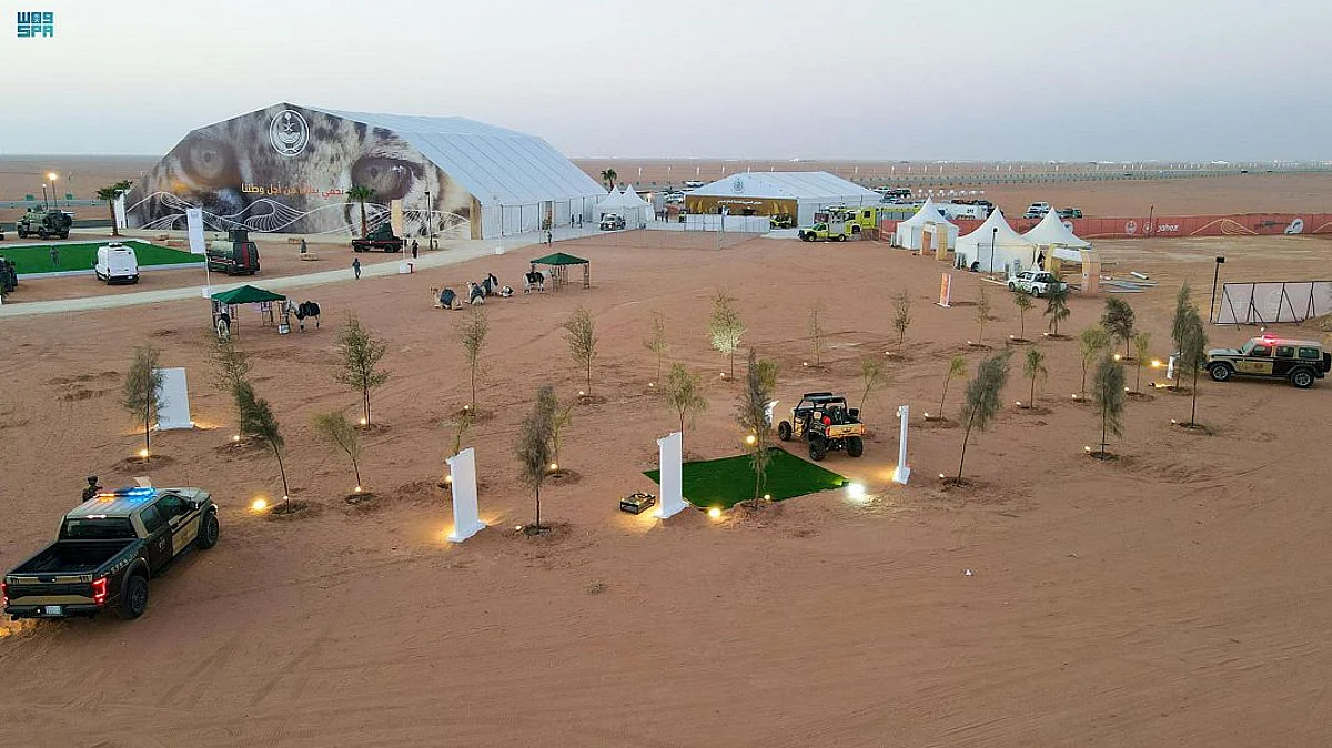 "الداخلية" تختتم مشاركتها في مهرجان الملك عبدالعزيز للإبل بمعرض يضم 26 قطاعًا أمنيًا وخدميًا