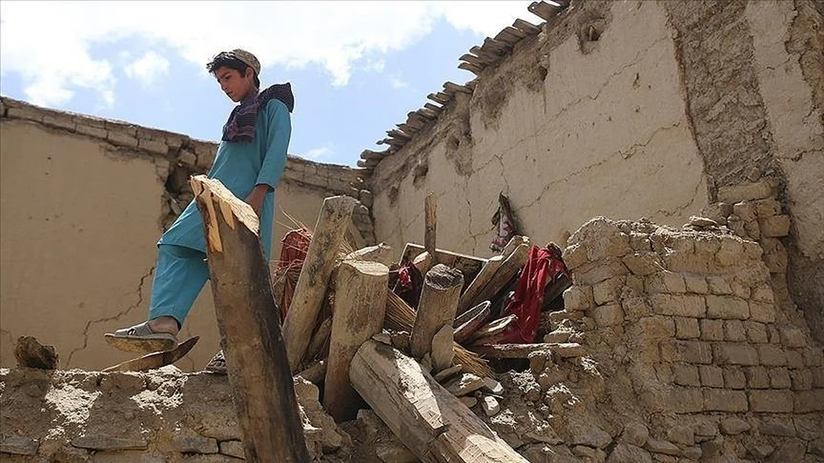 شعر به سكان في باكستان والهند.. زلزال بقوة 5,8 درجة يضرب أفغانستان