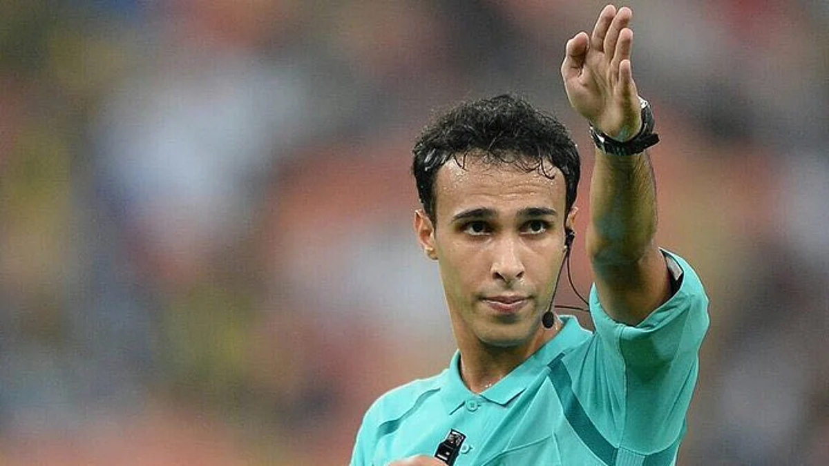 طاقم تحكيم سعودي لقيادة مباراة النصر والاتفاق.. وبلغاري للقاء الهلال وأبها