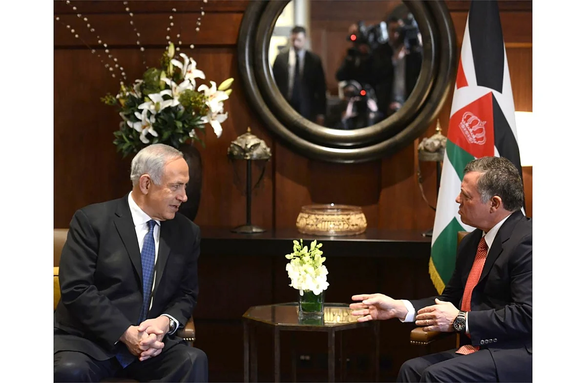 ملك الأردن يطالب "نتنياهو" باحترام الوضع التاريخي القائم للمسجد الأقصى