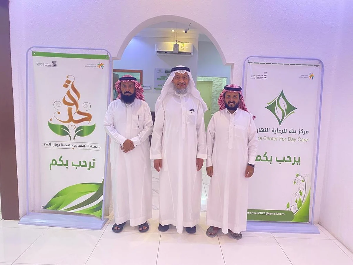 إبراهيم الناشبي خلال استقباله عبدالعزيز العثمان