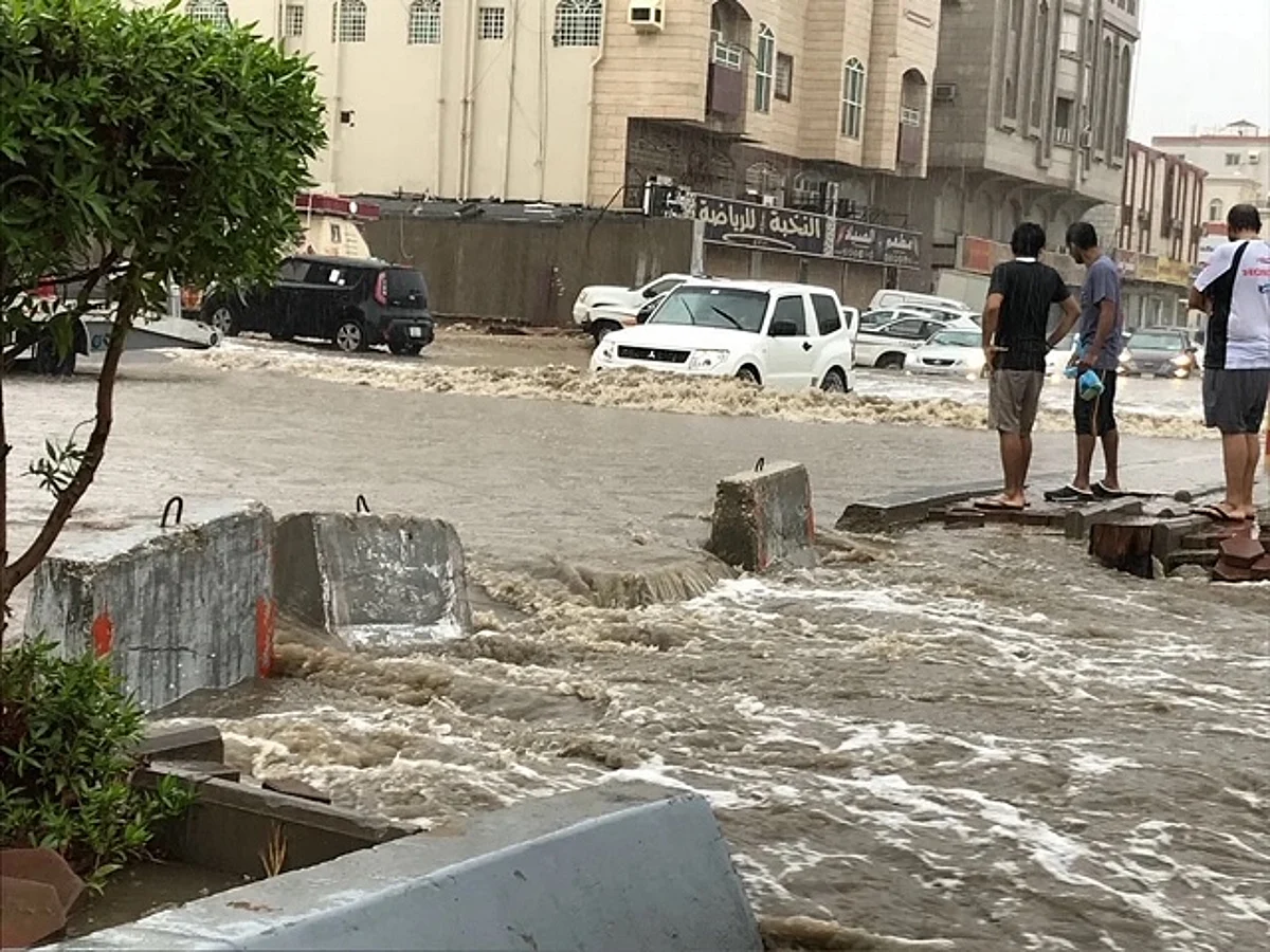 السدود لن تُجدي.. "السحيباني" يجيب عن السؤال الصعب: "كيف ننقذ جدة من الغرق؟"