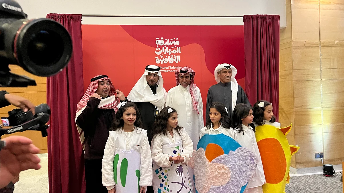 بجوائز 5 ملايين.. "المقبل": إطلاق مسابقة المهارات الثقافية بالشراكة بين "الثقافة" و"التعليم"
