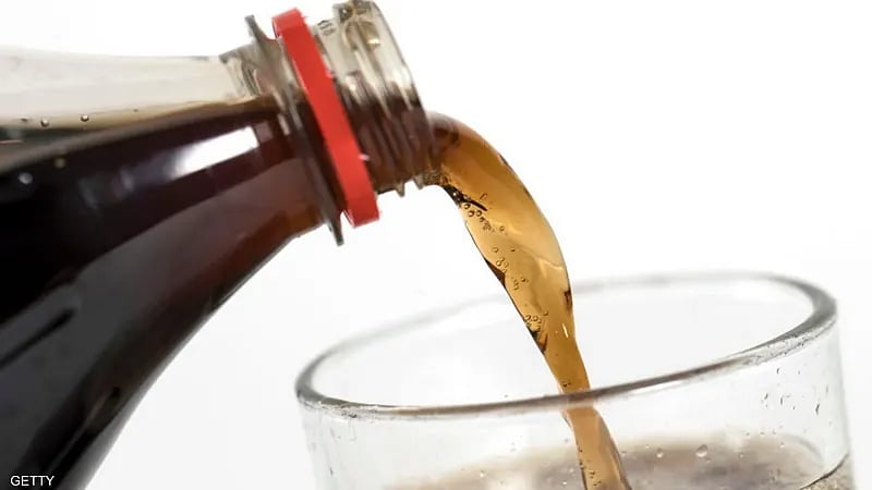 المشروبات الغازية تحتوي على نسبة عالية من السكر