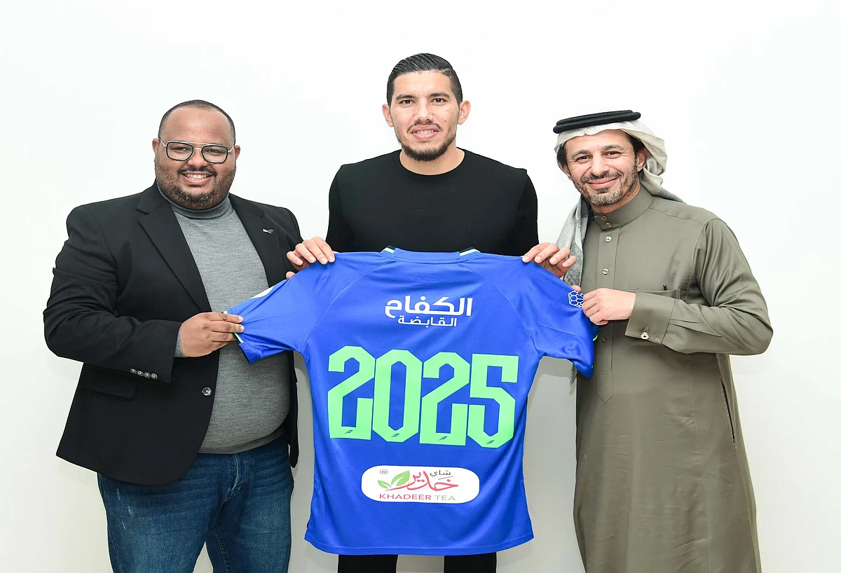 المغربي "مروان سعدان" يمدِّد عقده مع الفتح حتى 2025