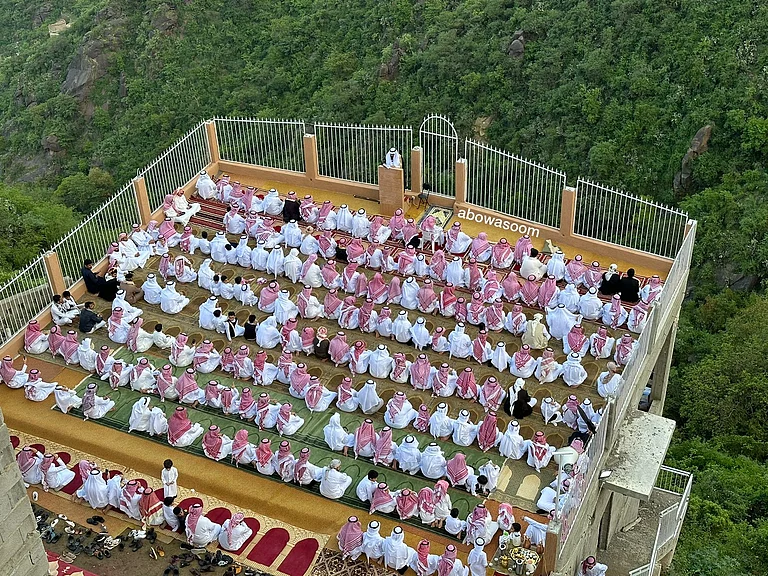 نقره لعرض الصورة في صفحة مستقلة