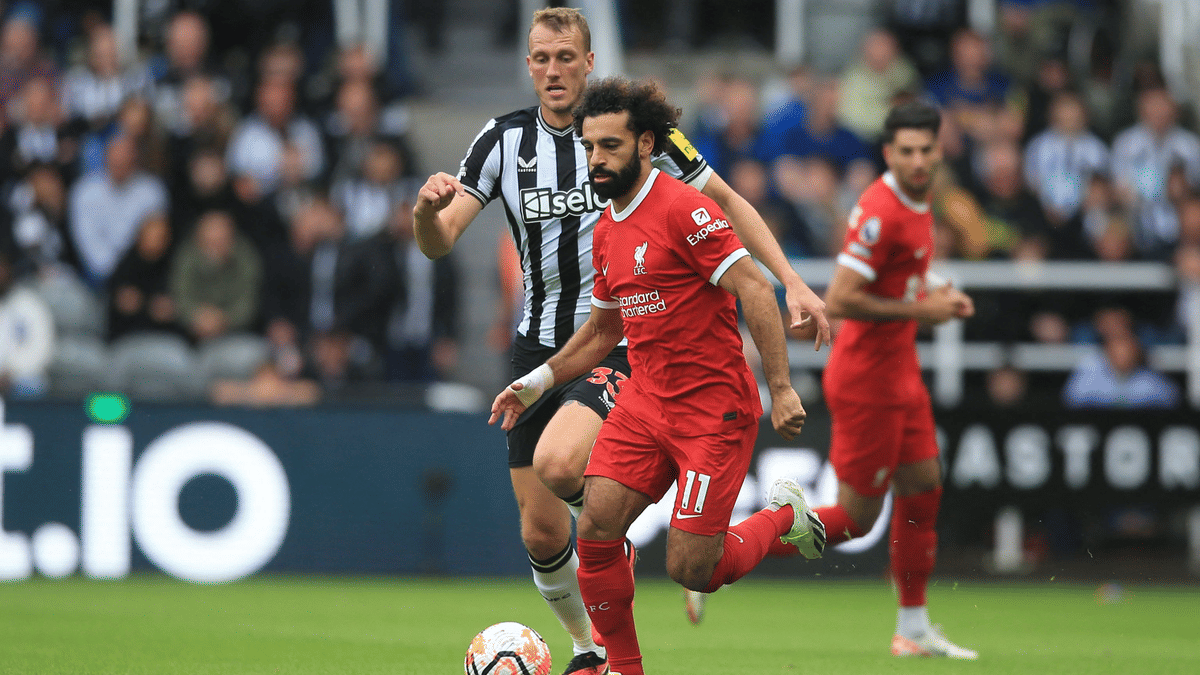 ليفربول يقلب تأخره أمام نيوكاسل إلى فوز بثنائية