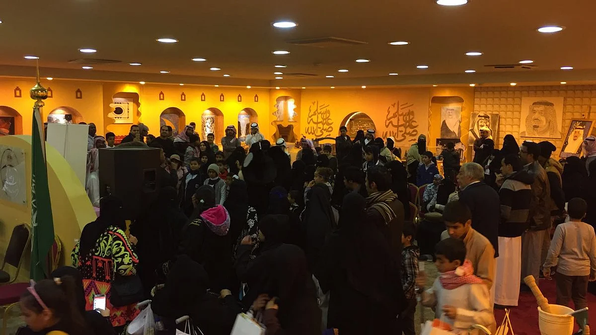 شاهد.. "السجون" تستعرض أعمال النزلاء والنزيلات في "الجنادرية 31"
