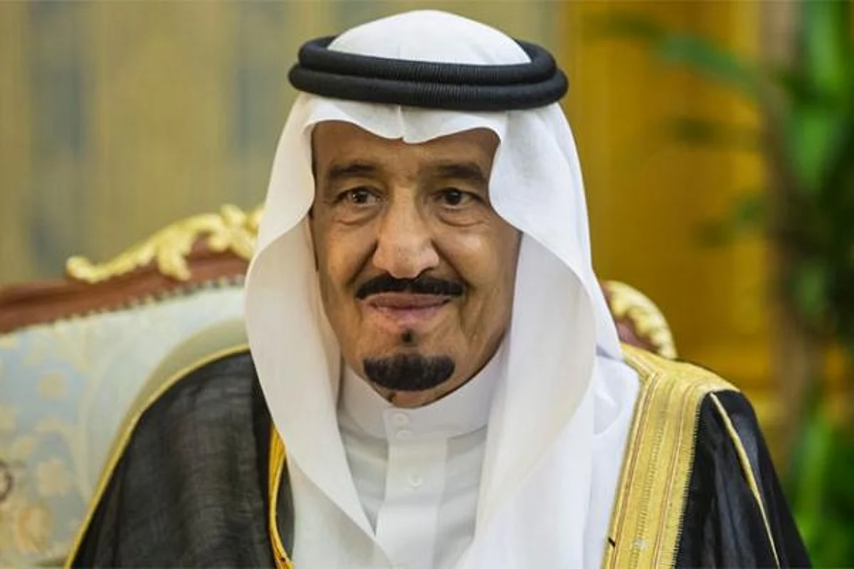 خادم الحرمين الشريفين يستقبل ملك أسبانيا السابق