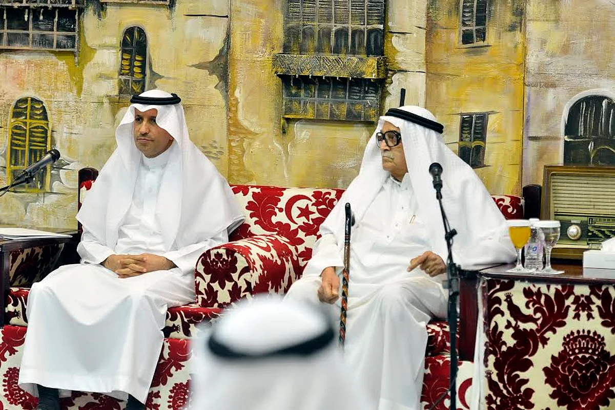 "الغفيص" يعلن تشكيل لجنة لمعالجة التحديات التي طرحتها غرفة جدة