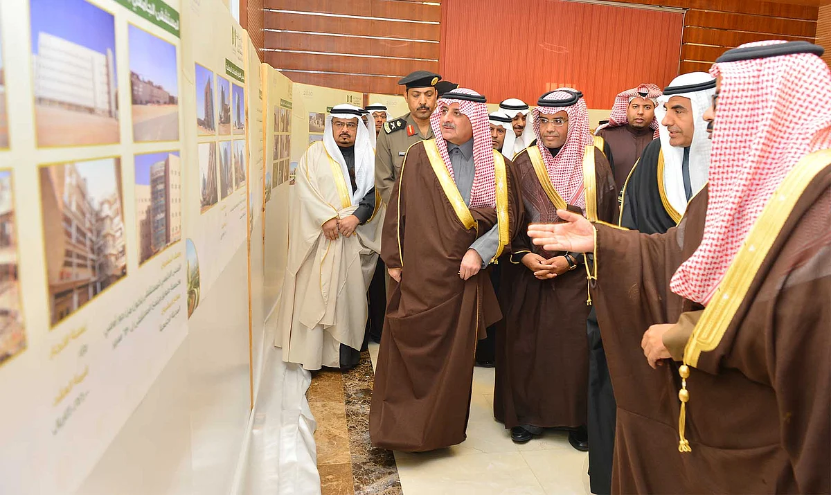 "فهد بن سلطان" يدشن مشروعات لجامعة تبوك بـ2311 مليون ريال