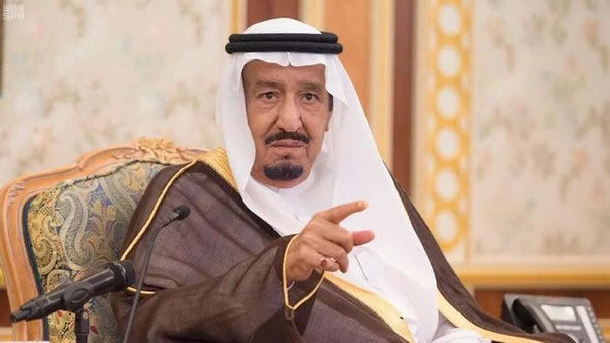 مصادر "سبق" : القبض على 11 أميراً تجمهروا في قصر الحكم .. تم إيداعهم سجن الحائر