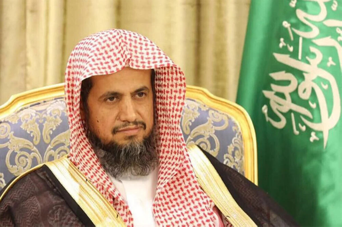بتوجيه من النائب العام.. القبض على شخص أجبر طفلاً على التدخين