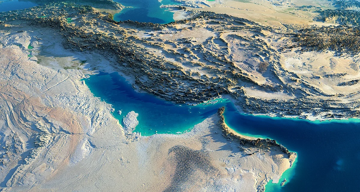 مشروع ضخم لقناة بحرية على طول الحدود السعودية القطرية يحيل "قطر" إلى "جزيرة"