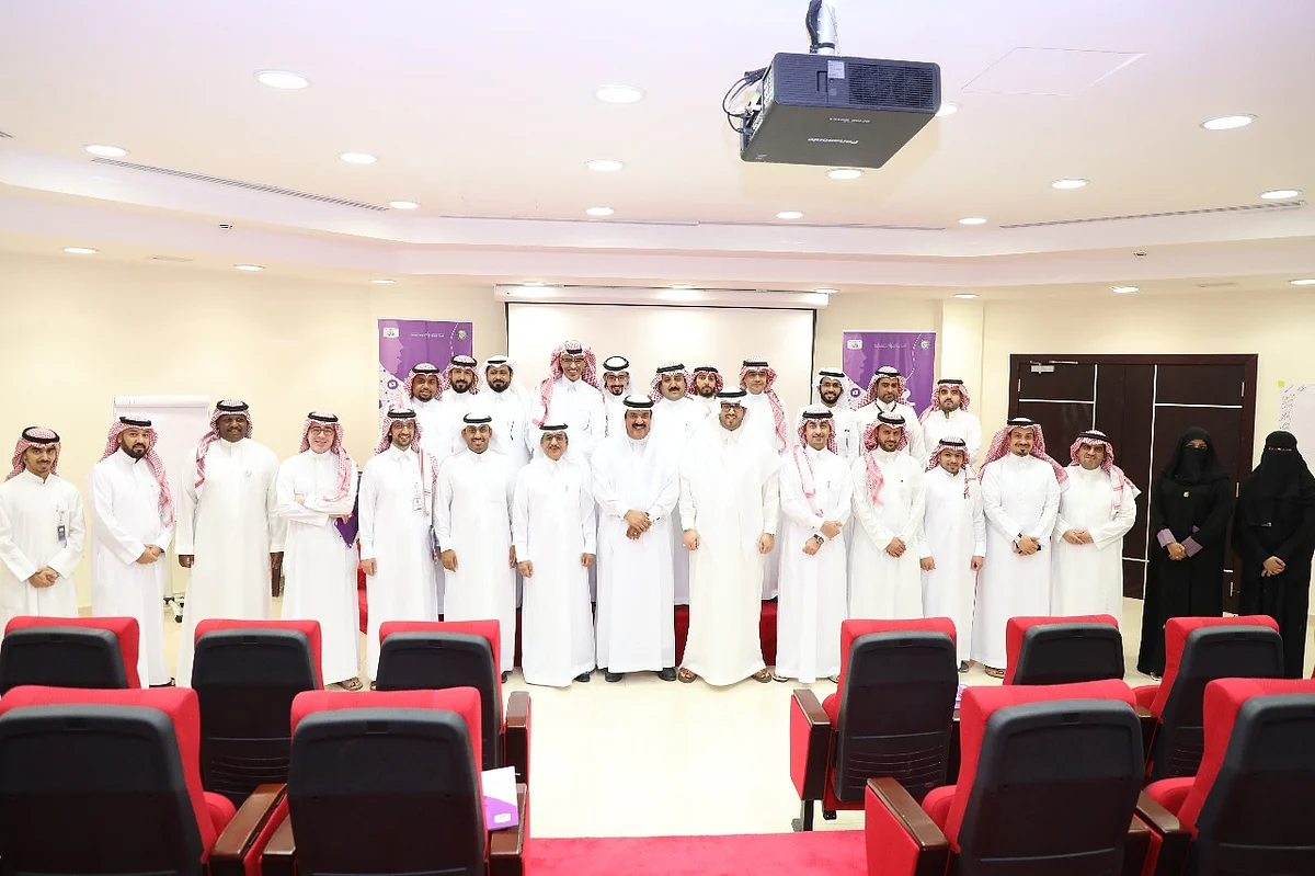 بحضور "سبق".. "تلفزيون الخليج" يقيم دورة في مهارات الحوار الإعلامي