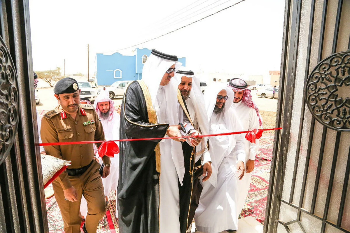 "بر القنفذة" تسلّم 10 وحدات سكنية لمستفيديها