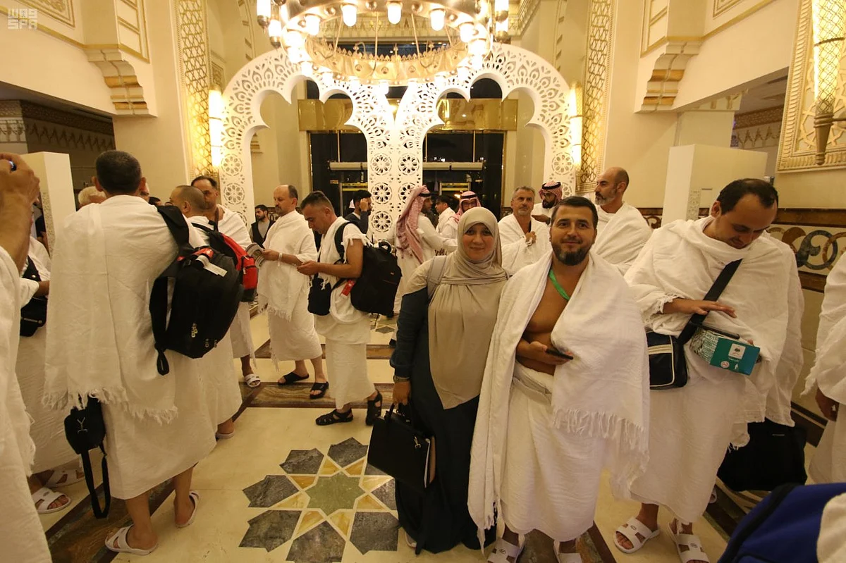 اكتمال وصول 1300 حاج وحاجة من ضيوف خادم الحرمين