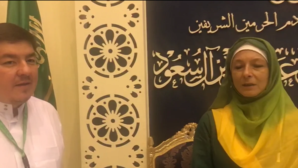 بولندية تشكر الملك سلمان على استضافتها بالحج وتشيد بما تتمتع به السعوديات من حقوق وواجبات
