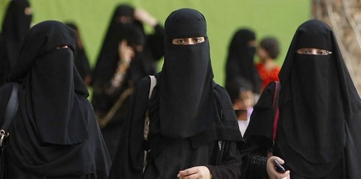 اكتئاب ما بعد الولادة خطر محدق بالنساء.. "سبق" تستعرض الأسباب والحلول