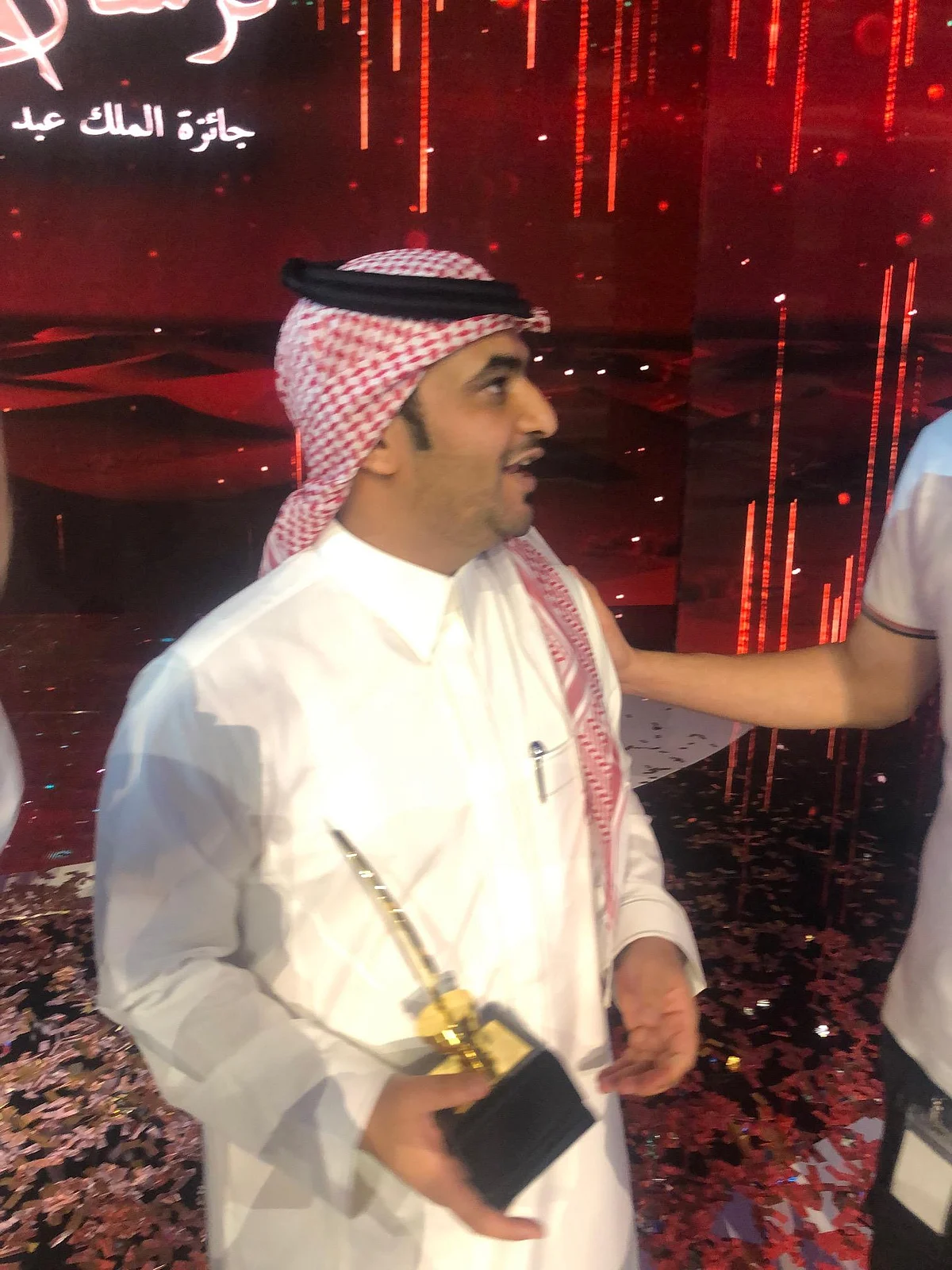 "فرسان القصيد".. الفائز بالـ5 ملايين يروي.. والجمهور يحيّي "المقبل" مجبرًا!