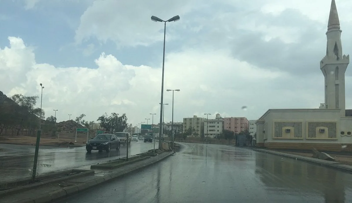 الأرصاد تنبه من هطول أمطار غزيرة على محافظة الطائف