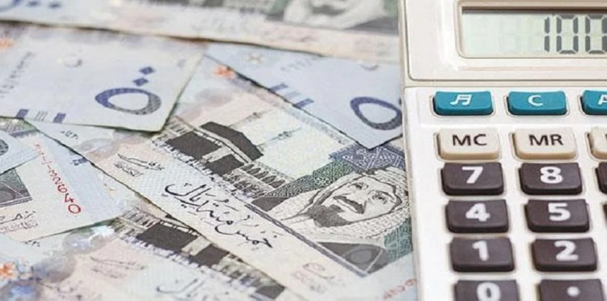 بعد رصد مخالفات في عقوده.. ضحايا "السايبر" للنقد: الأقساط أرهقتنا والبنك لا يزال يماطل!