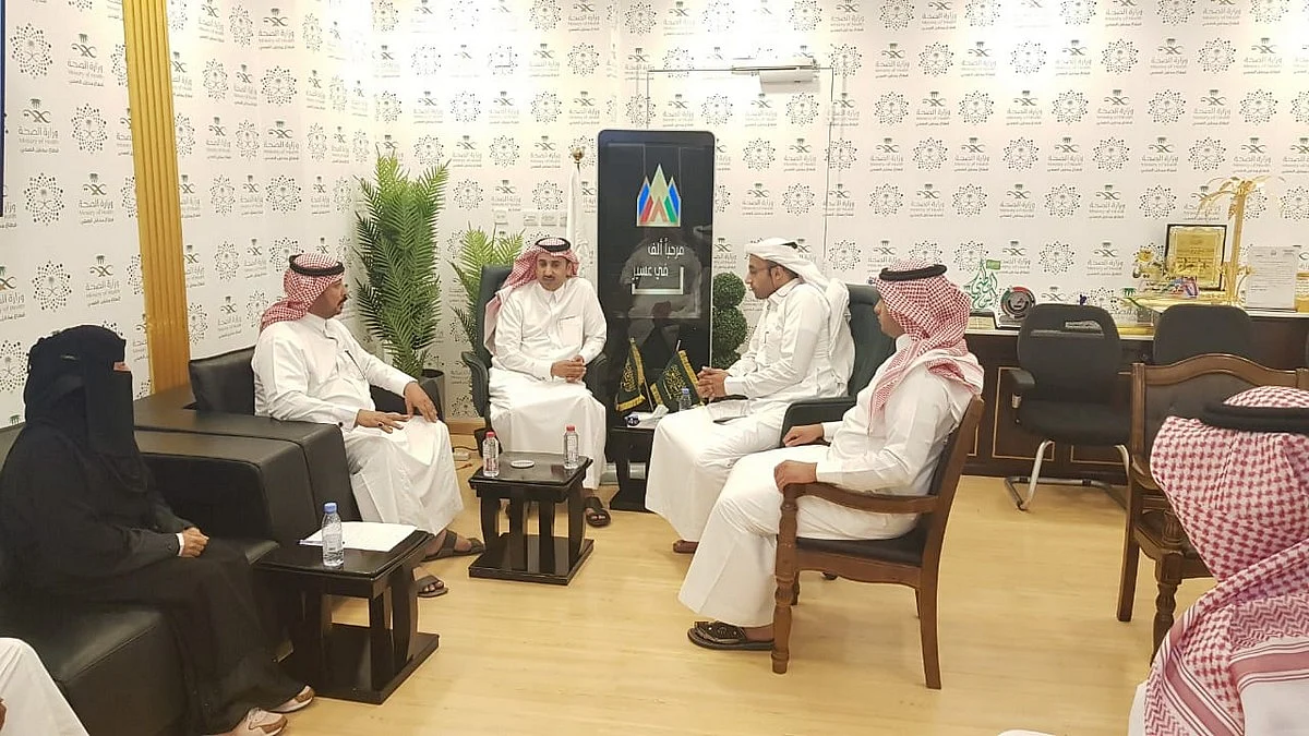 شاهد: بتوجيه أمير المنطقة ووزير الصحة.. "صحة عسير" تستقبل ذوي ممرضة تعرضت لإساءة من طبيب
