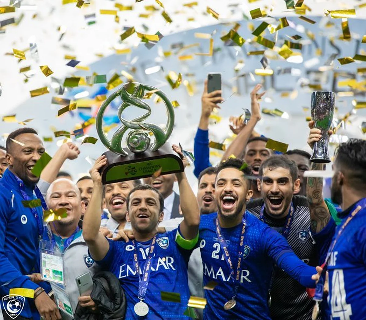 "الهلال" يتربع على عرش القارة الصفراء ويتوج بطلاً لدوري أبطال آسيا
