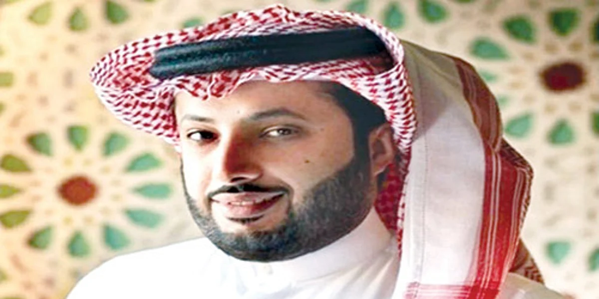 تركي آل الشيخ يغادر إلى الخارج لإجراء فحوصات طبية