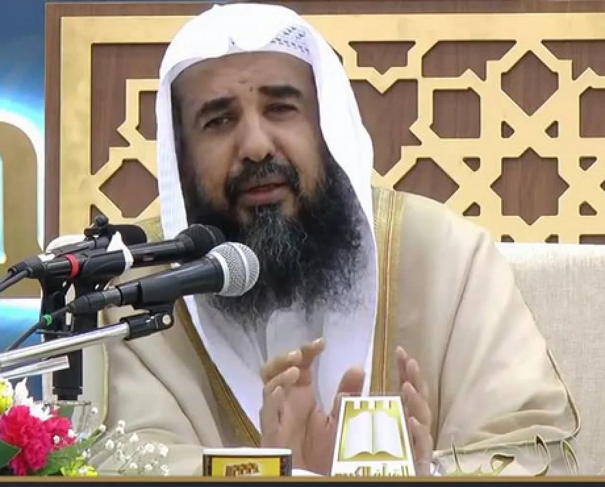 إمام وخطيب مسجد قباء: جائحة "كورونا" شديدة وهذا شرط التباعد وعدم التراصّ بالمسجد