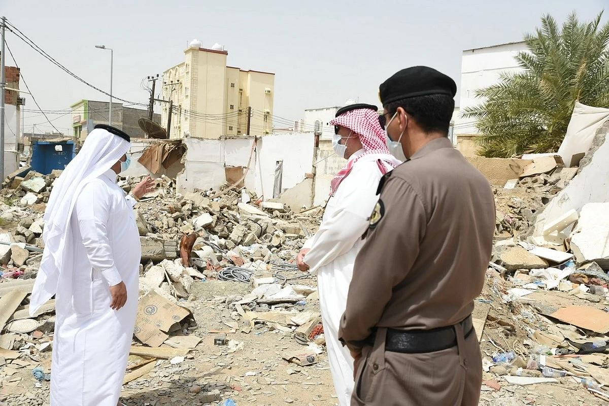 محافظ صبيا: نعمل على تنفيذ عدة مشروعات لفك الاختناقات بوسط المحافظة